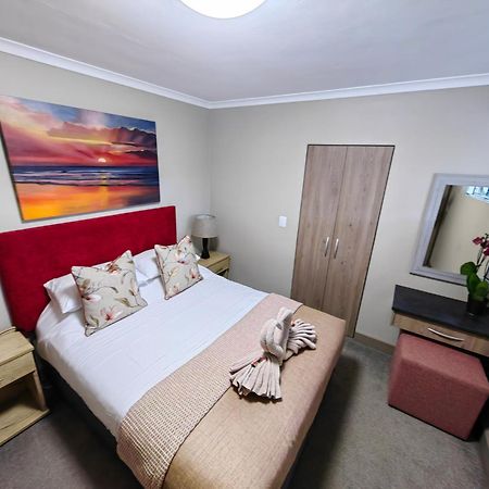 Karibu Self-Catering Accommodation Херманус Экстерьер фото